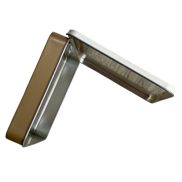 Vintage Hinged Lid Tin Made in England Musical Couple Candy Mints Cigarettes Box - Picture 5 of 6